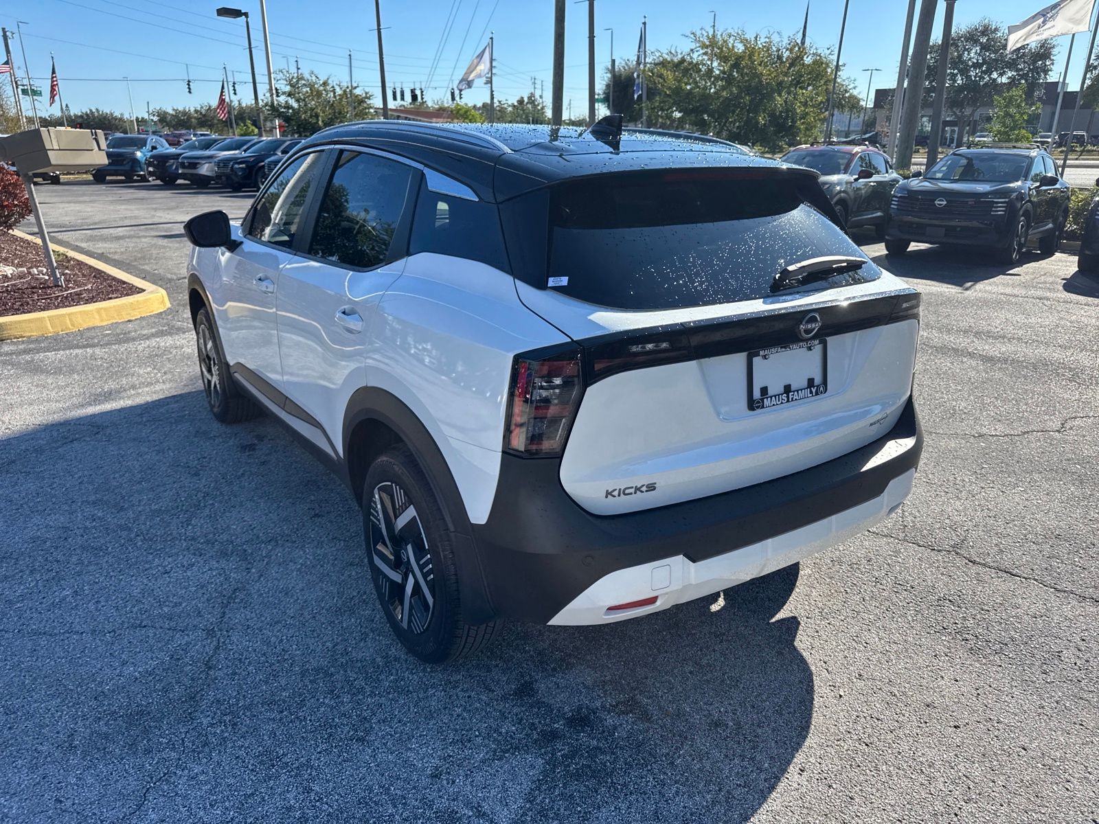 2026 Nissan Kicks SV photo 4