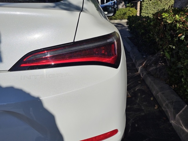 2025 Acura Integra Base photo 9