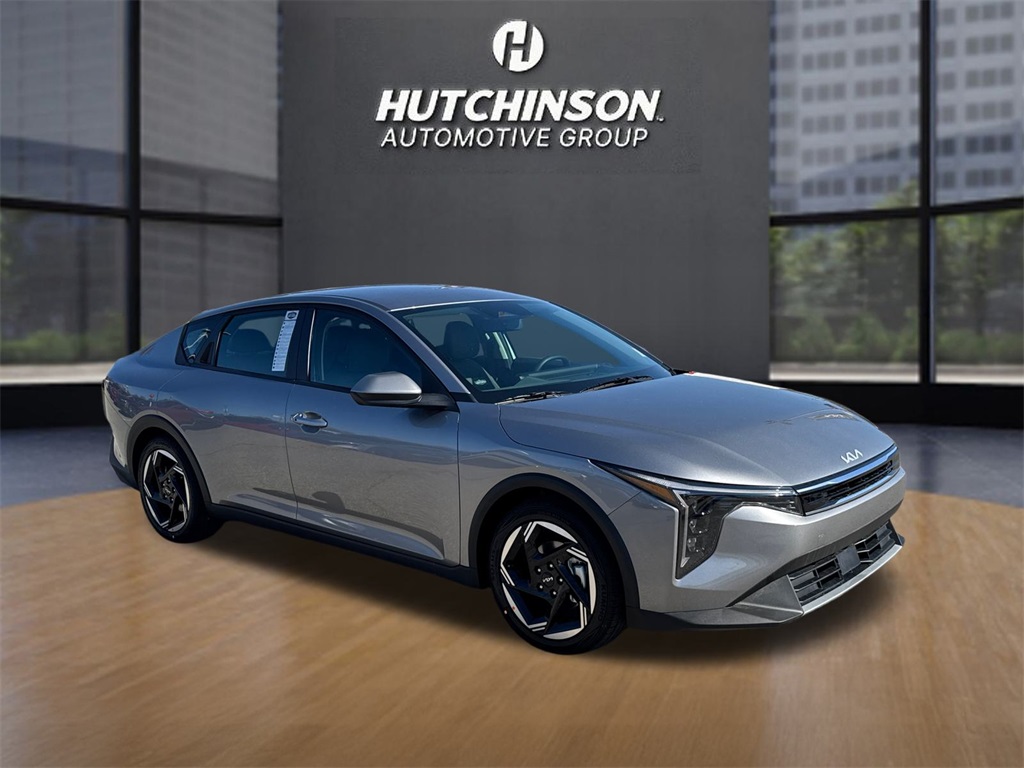 2025 Kia K4 EX's photo