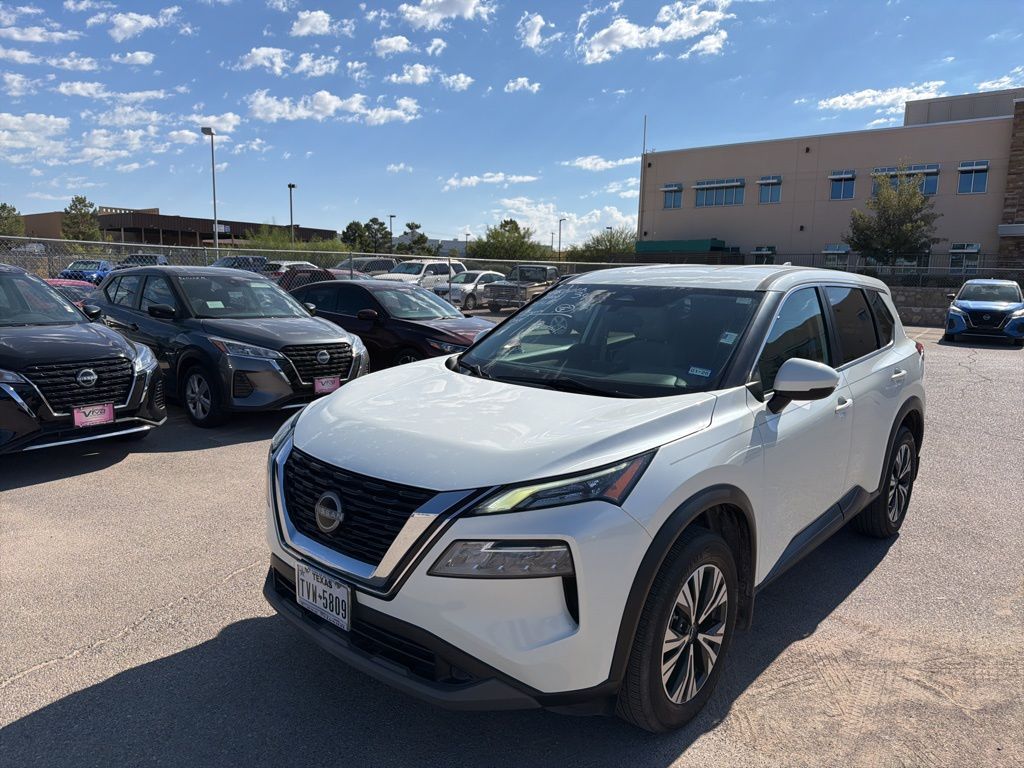 2022 Nissan Rogue SV photo 3