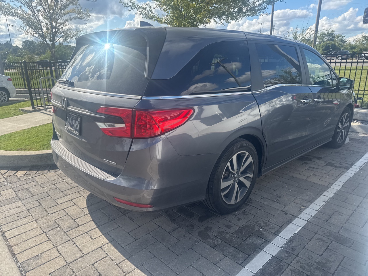 2022 Honda Odyssey Touring photo 4