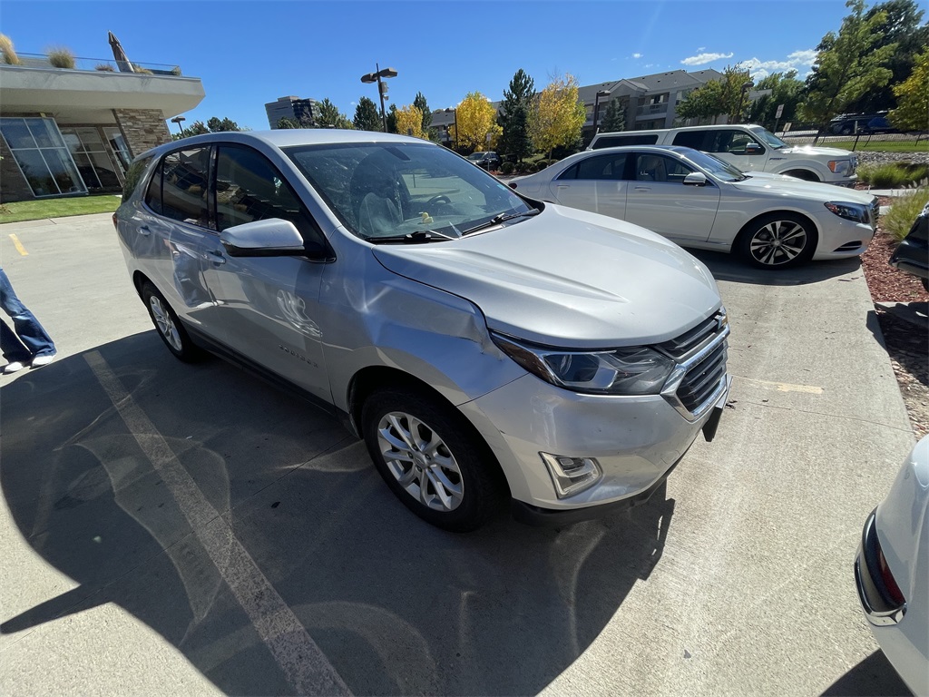 2018 Chevrolet Equinox LT photo 3