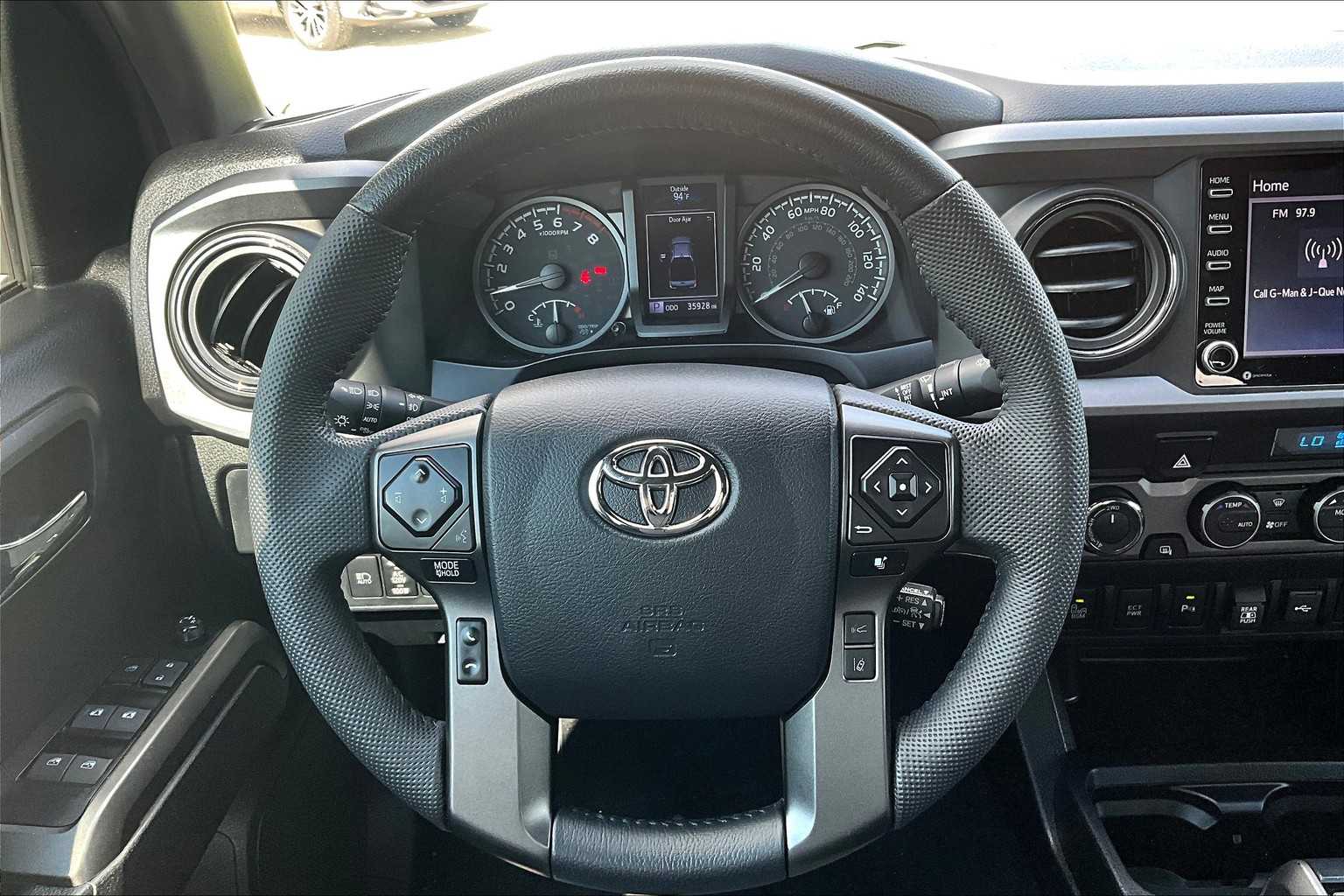 2023 Toyota Tacoma TRD 4x4 photo 5