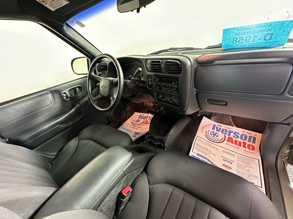 2003 Chevrolet S-10 Pickup photo 20