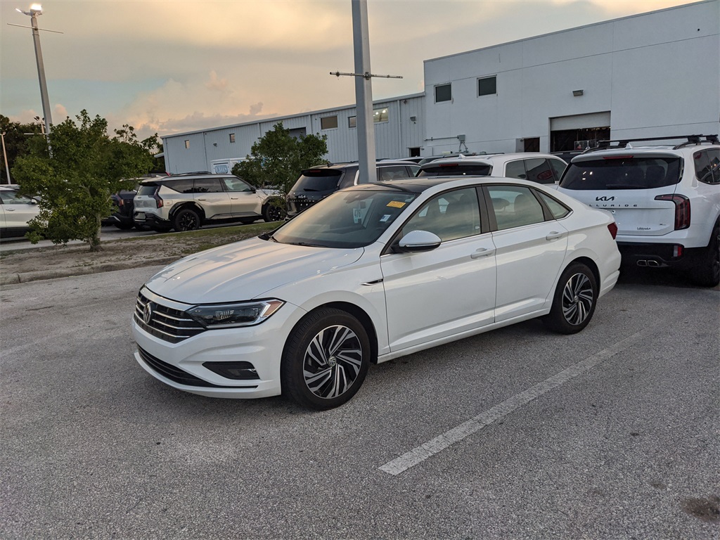 3VWGB7BUXLM001933