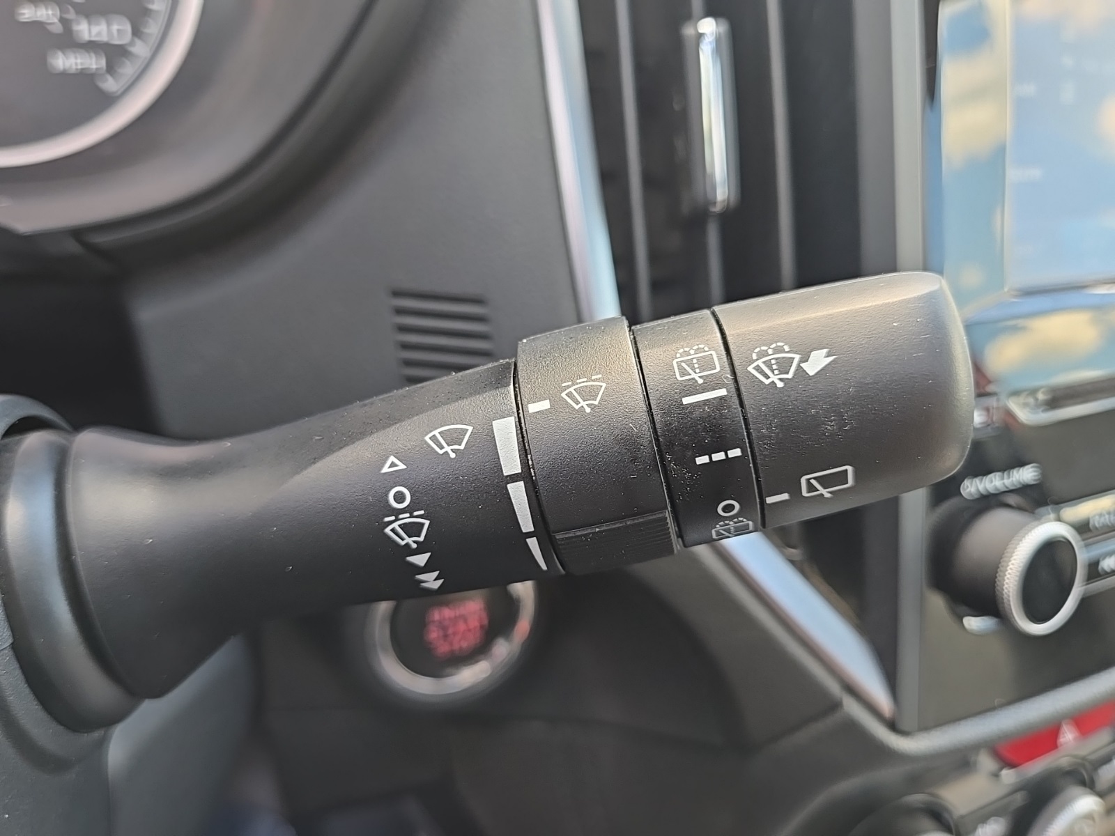 2019 Subaru Forester Premium photo 30