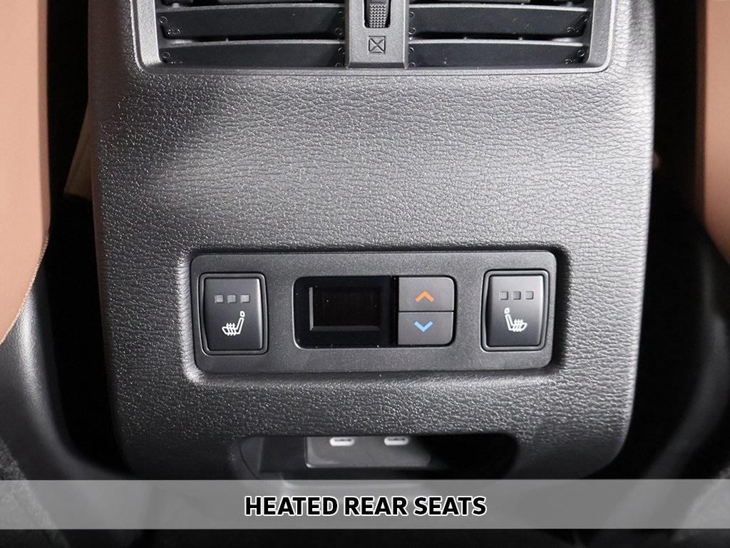 2025 Mitsubishi Outlander SEL GT photo 3