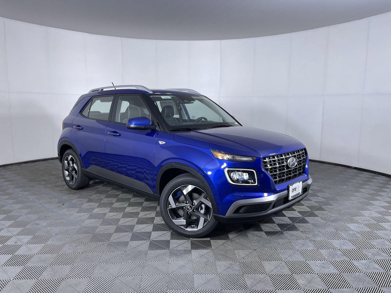 2025 Hyundai Venue SEL Limited photo 2