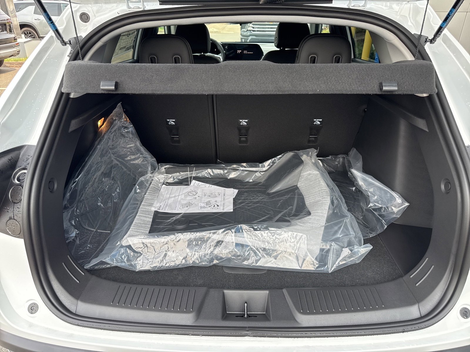 2025 Chevrolet Trax LT photo 10