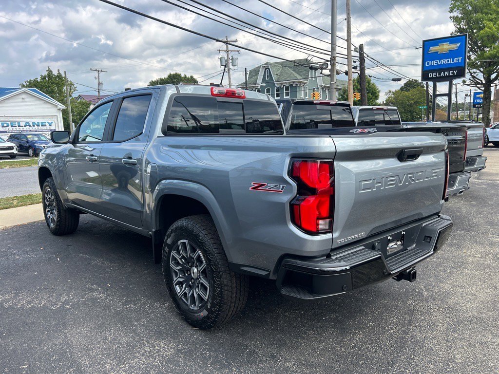 2026 Chevrolet Colorado Z71 photo 3