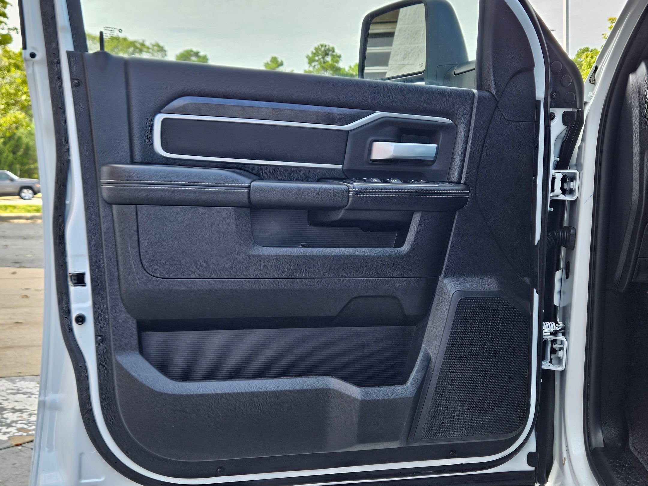 2024 Ram 3500 Big Horn photo 17