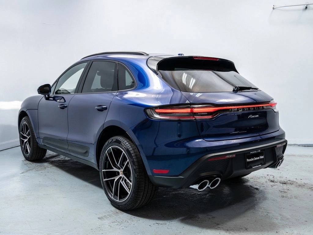 2026 Porsche Macan T photo 3