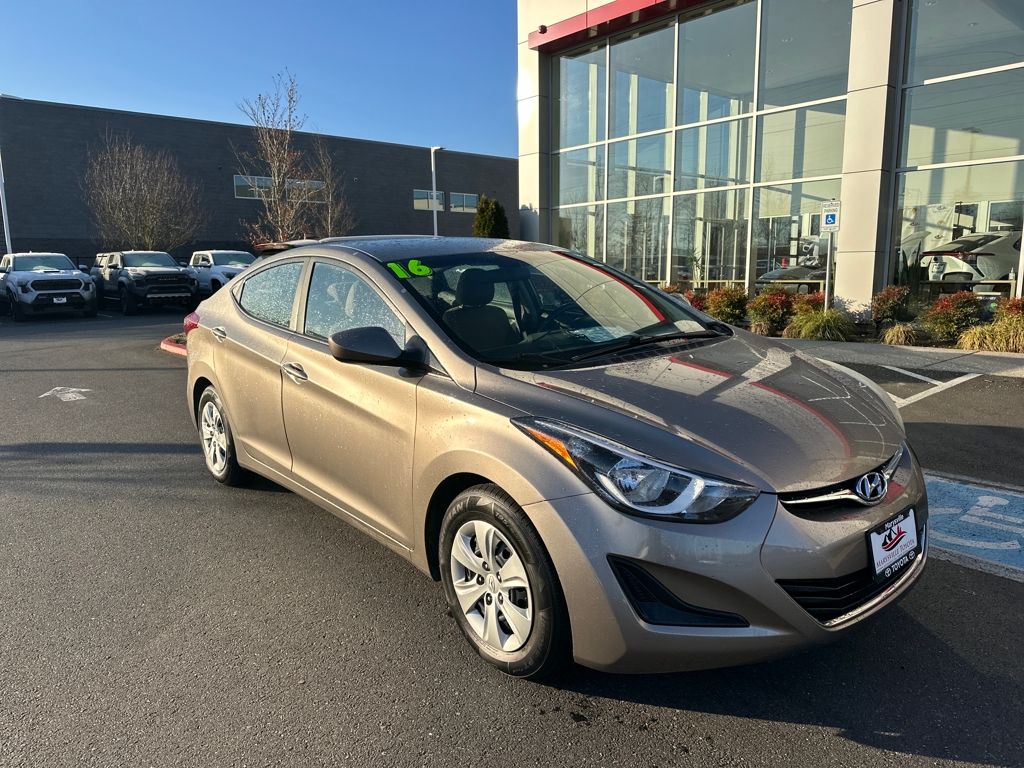 2016 Hyundai Elantra SE