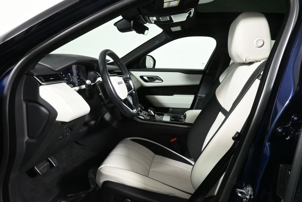 2023 Land Rover Range Rover Velar R-Dynamic S photo 3