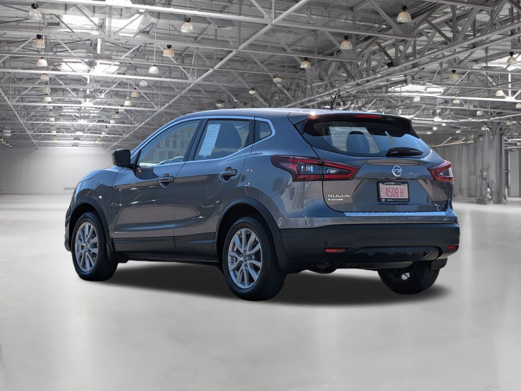 2022 Nissan Rogue Sport S photo 5