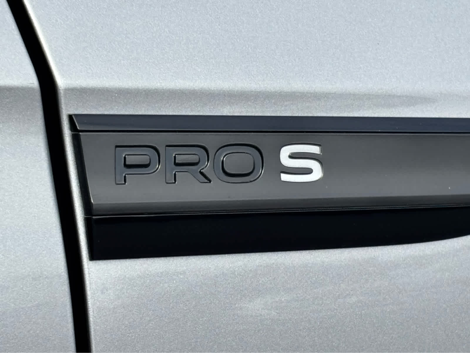 2025 Volkswagen ID.4 Pro S photo 4