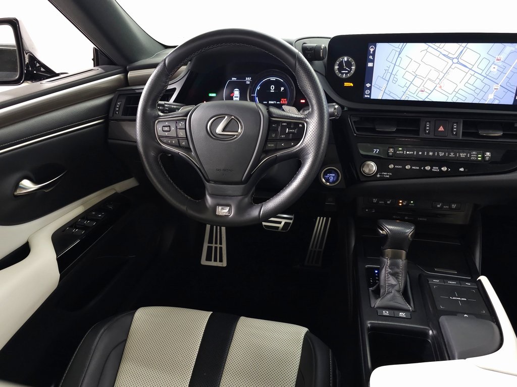 2022 LEXUS ES - Image 17