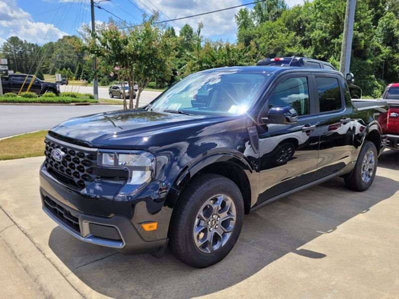 2025 Ford Maverick XLT photo 3