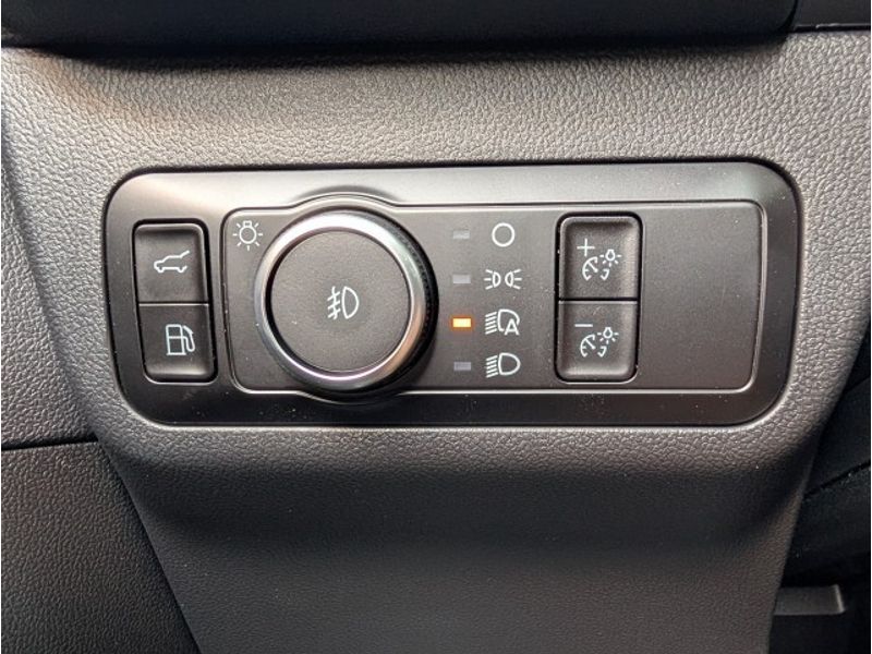 2025 Ford Escape Plug-In Hybrid photo 7