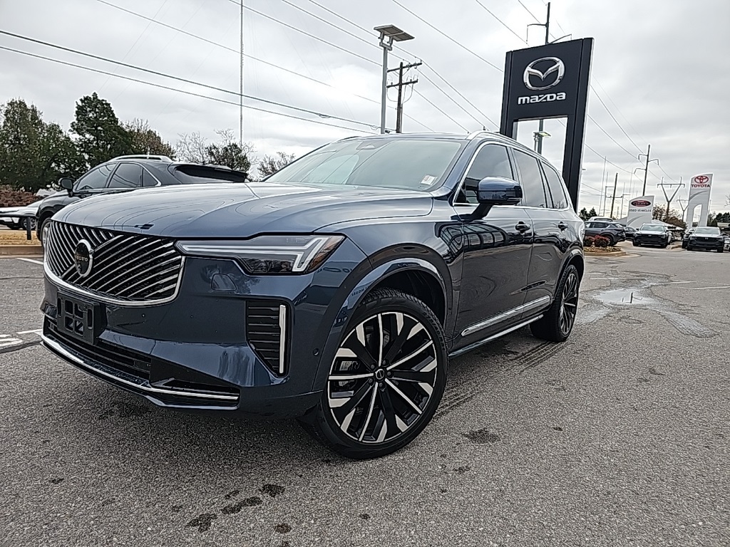 2025 Volvo XC90 Ultra's photo