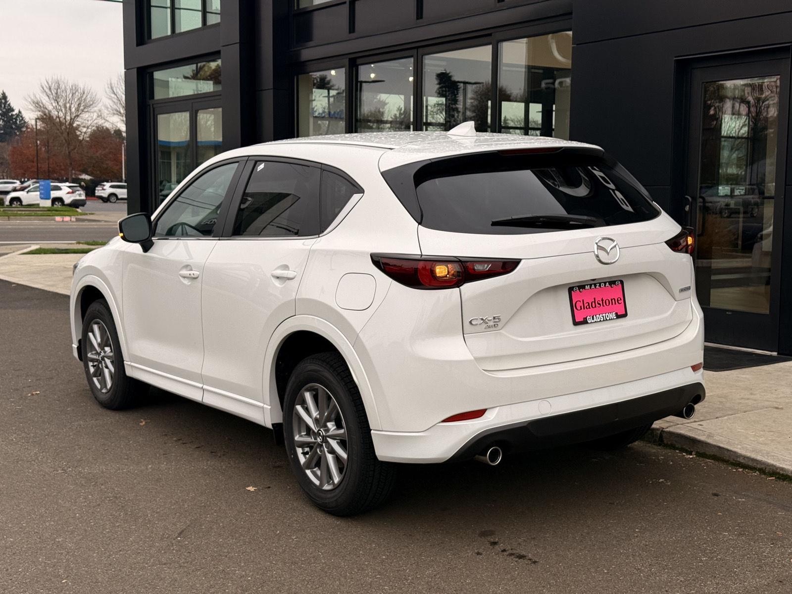 2025 Mazda CX-5 2.5 Select photo 4