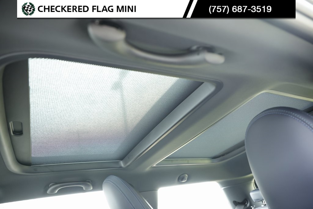 2025 Mini Cooper Hardtop S photo 17