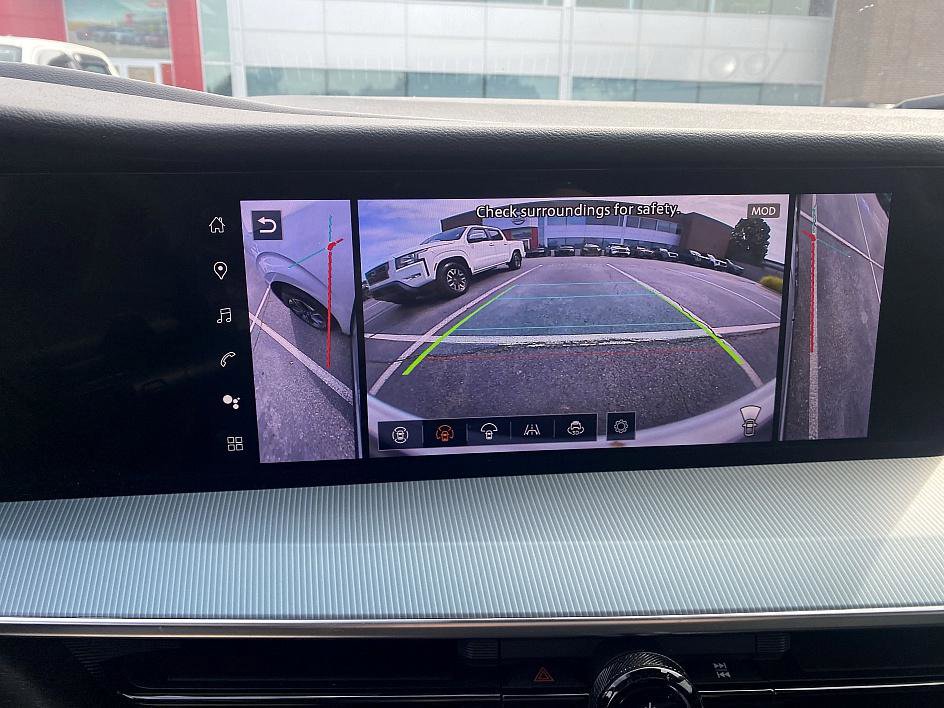 2025 Nissan Murano SL photo 15