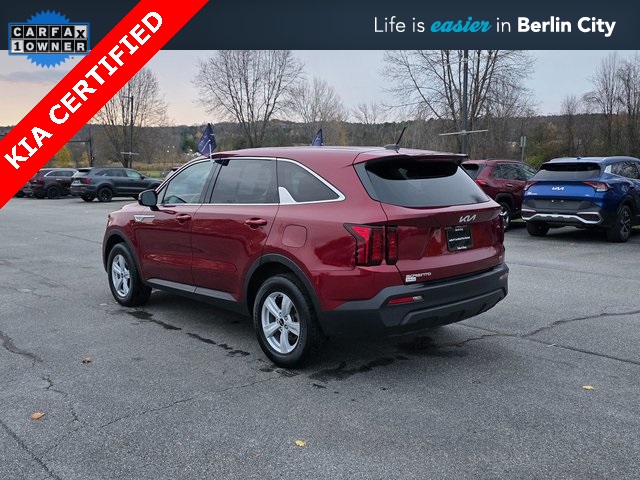 2023 Kia Sorento LX photo 4