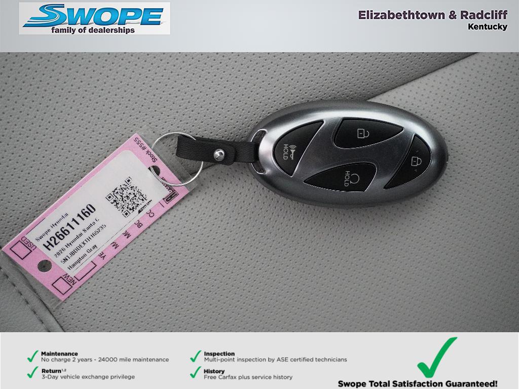 2026 Hyundai Santa Cruz SEL photo 2