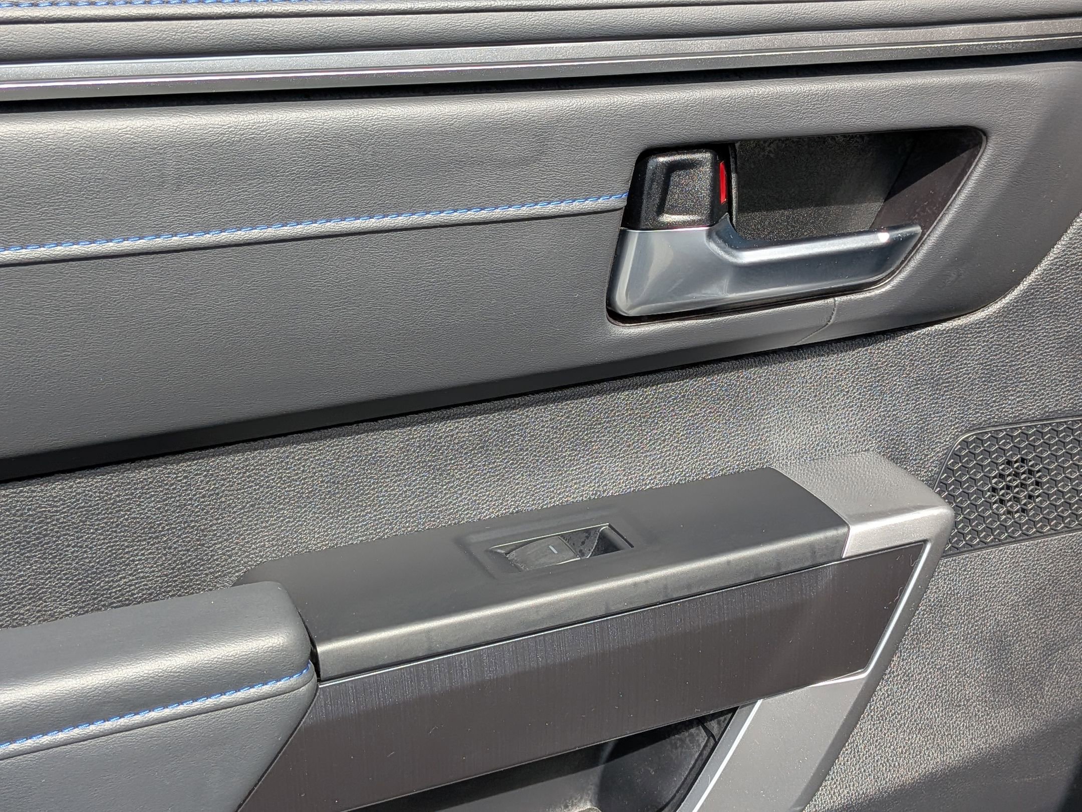 2023 Toyota Sequoia Platinum photo 30