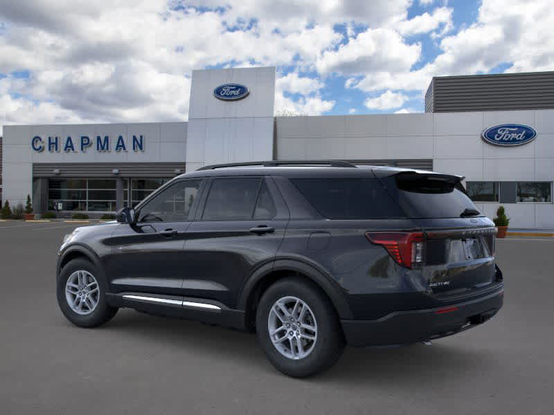 2025 Ford Explorer photo 3