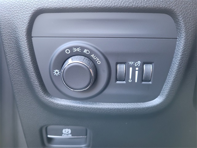 2025 Jeep Grand Cherokee Altitude X photo 18