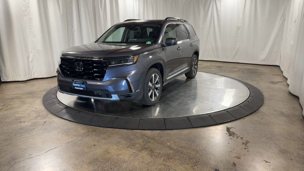 2025 Honda Pilot Touring photo 4