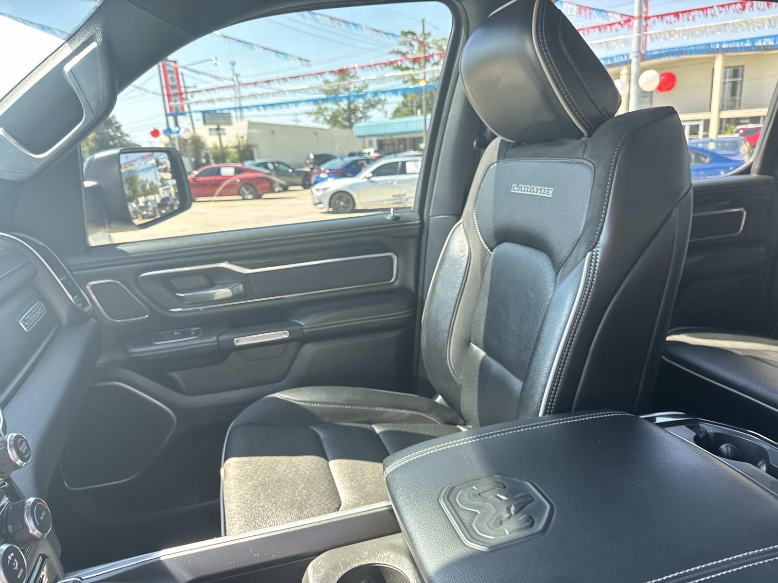 2022 Ram 1500 Laramie photo 14
