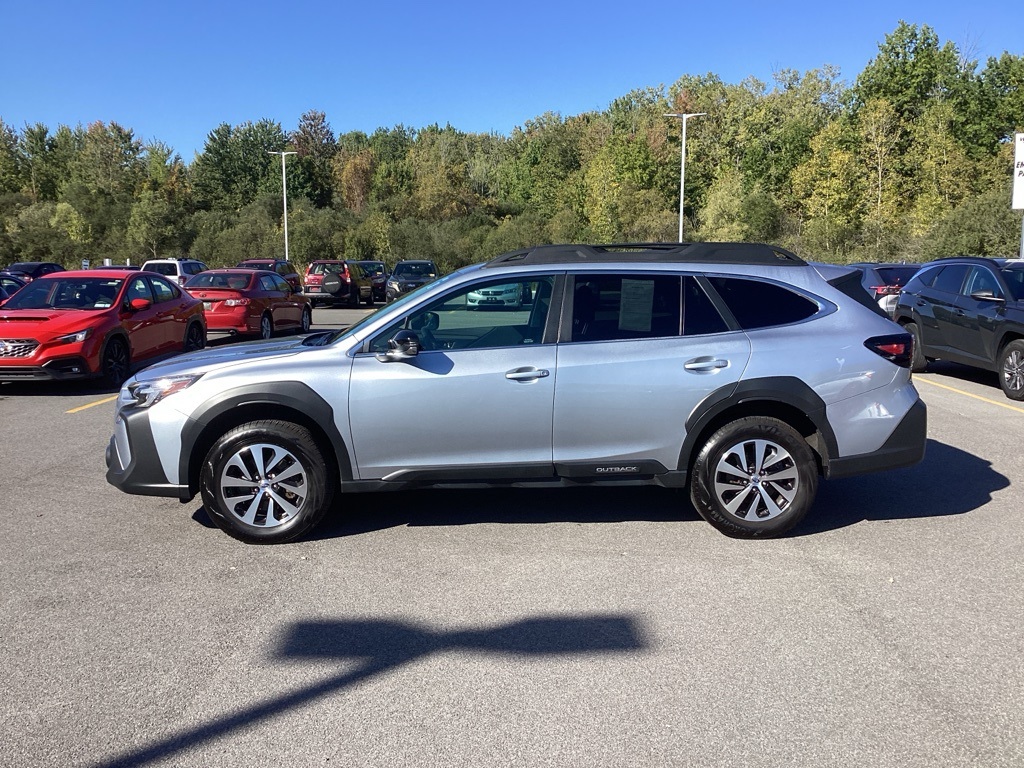 2025 Subaru Outback Premium photo 4