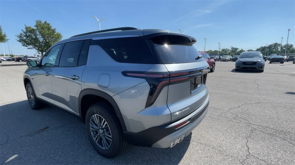 2026 Chevrolet Traverse photo 6