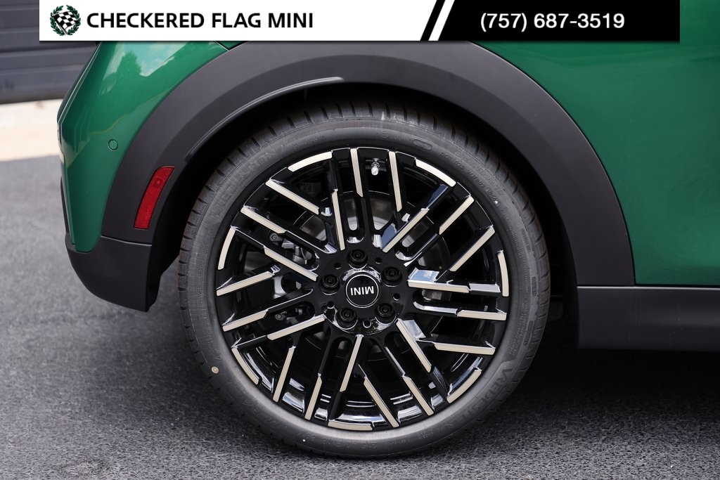 2025 Mini Cooper S Iconic photo 6