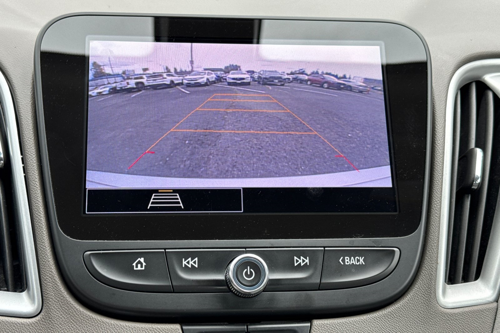 2022 Chevrolet Malibu 1LT photo 17