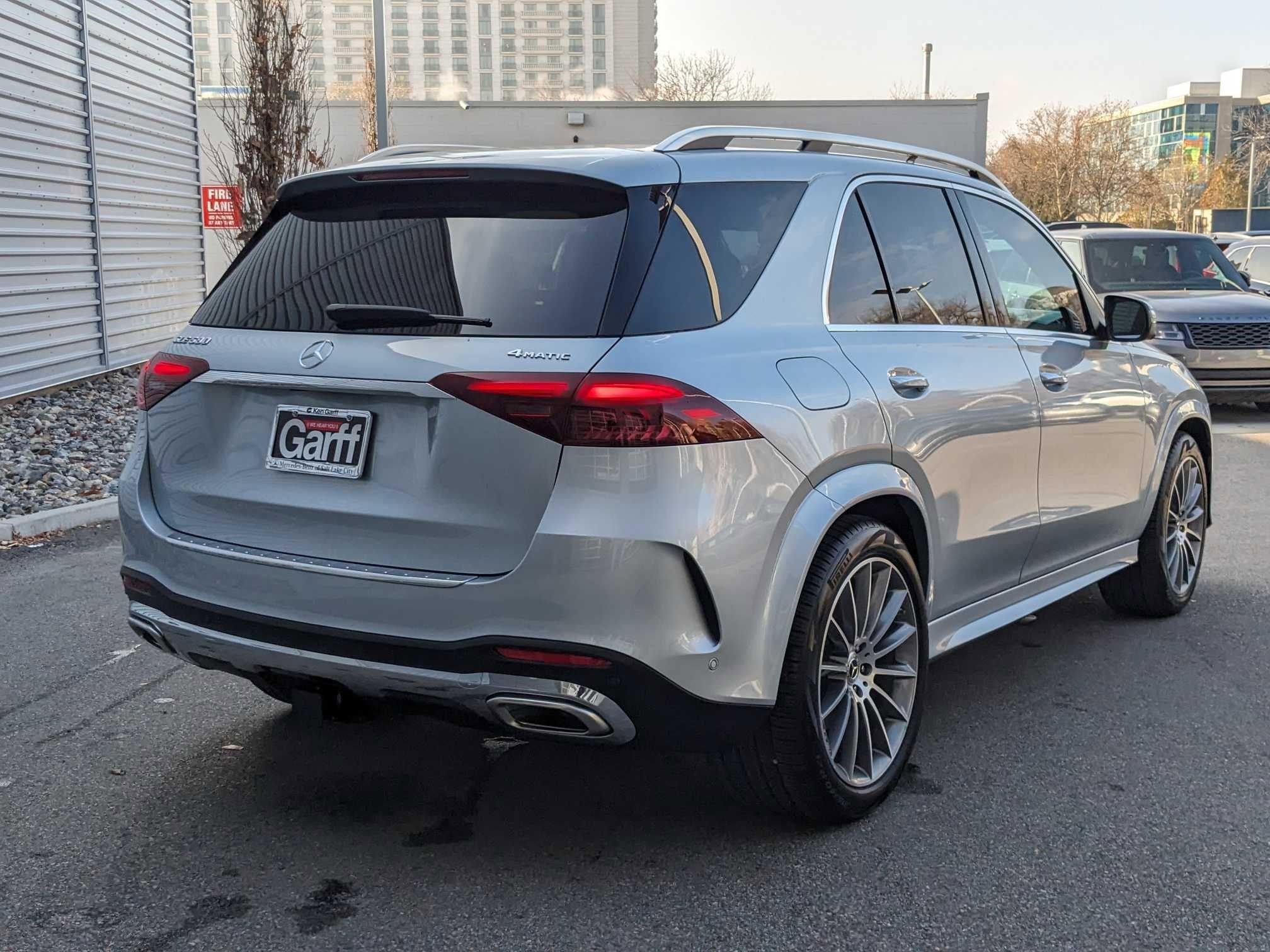 2024 Mercedes Benz GLE 580 4MATIC photo 3
