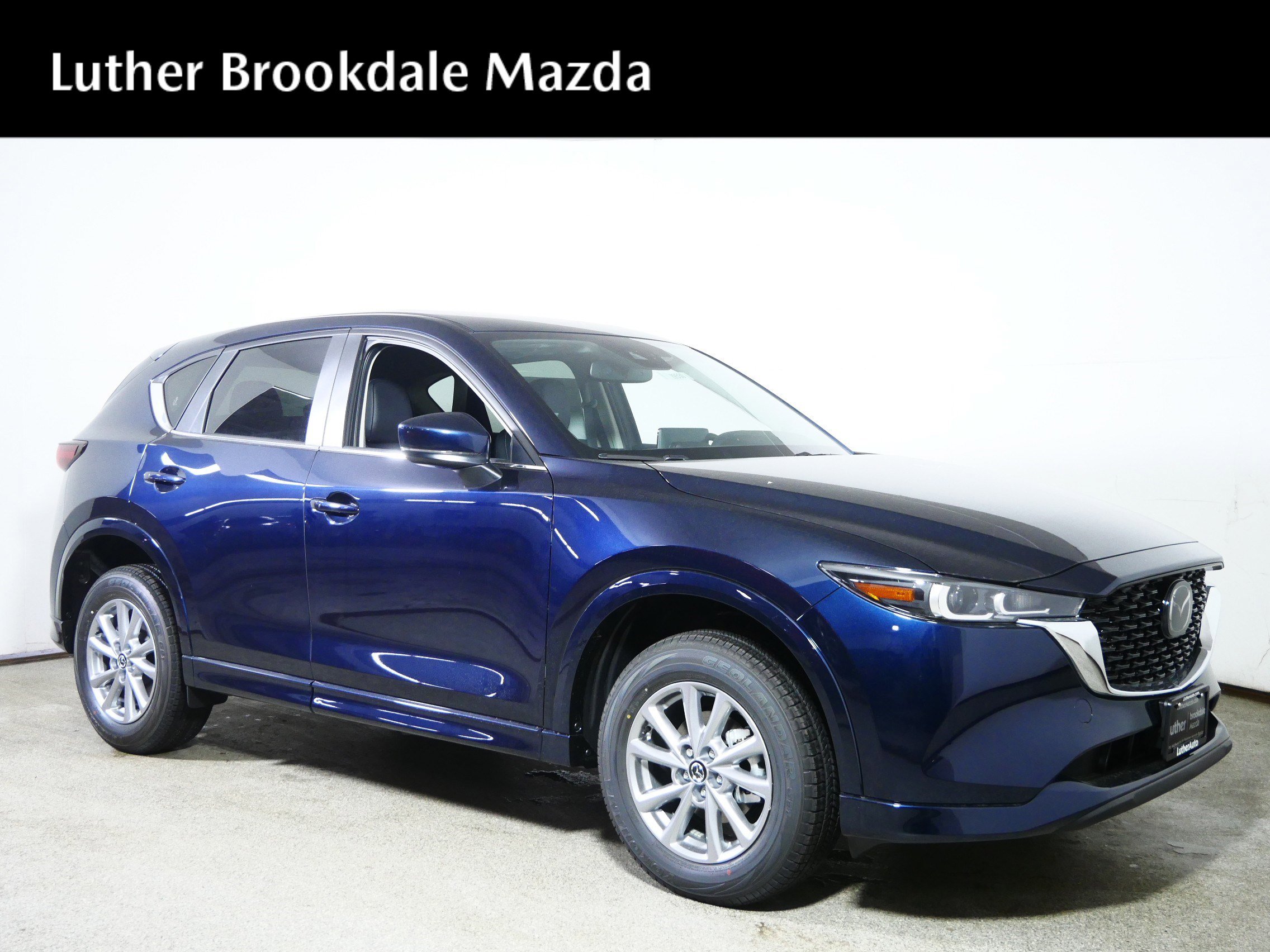 2025 Mazda CX-5 S Preferred package's photo