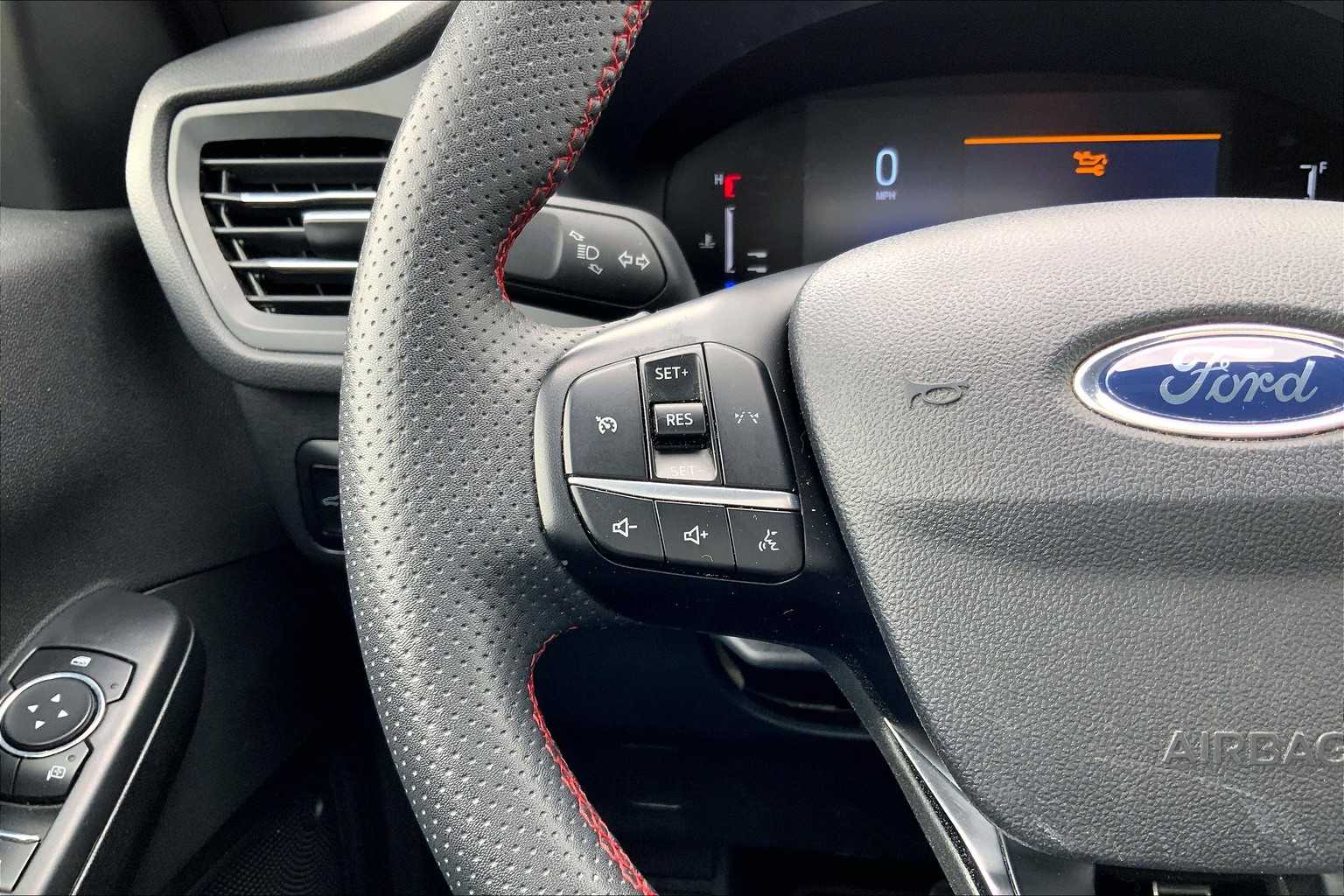 2023 Ford Escape ST-Line photo 20