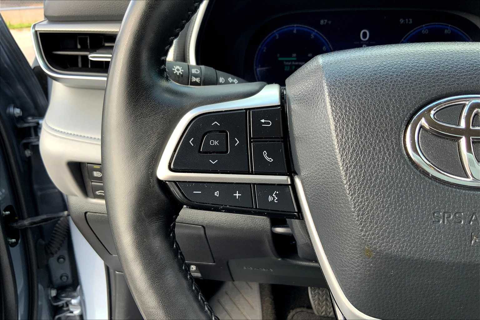 2024 Toyota Highlander Platinum photo 22