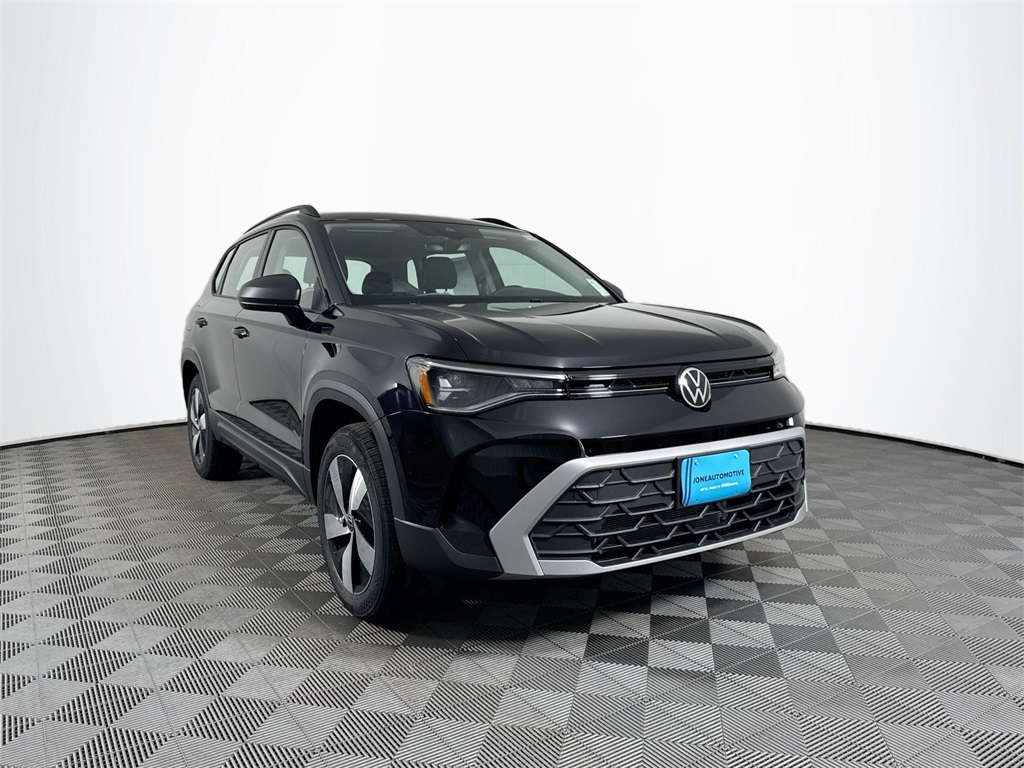 2025 Volkswagen Taos S photo 4