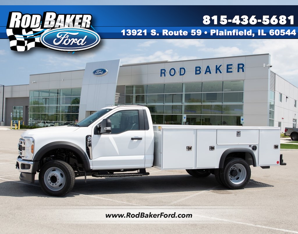 2025 Ford F-450 Super Duty Chassis Cab XL's photo