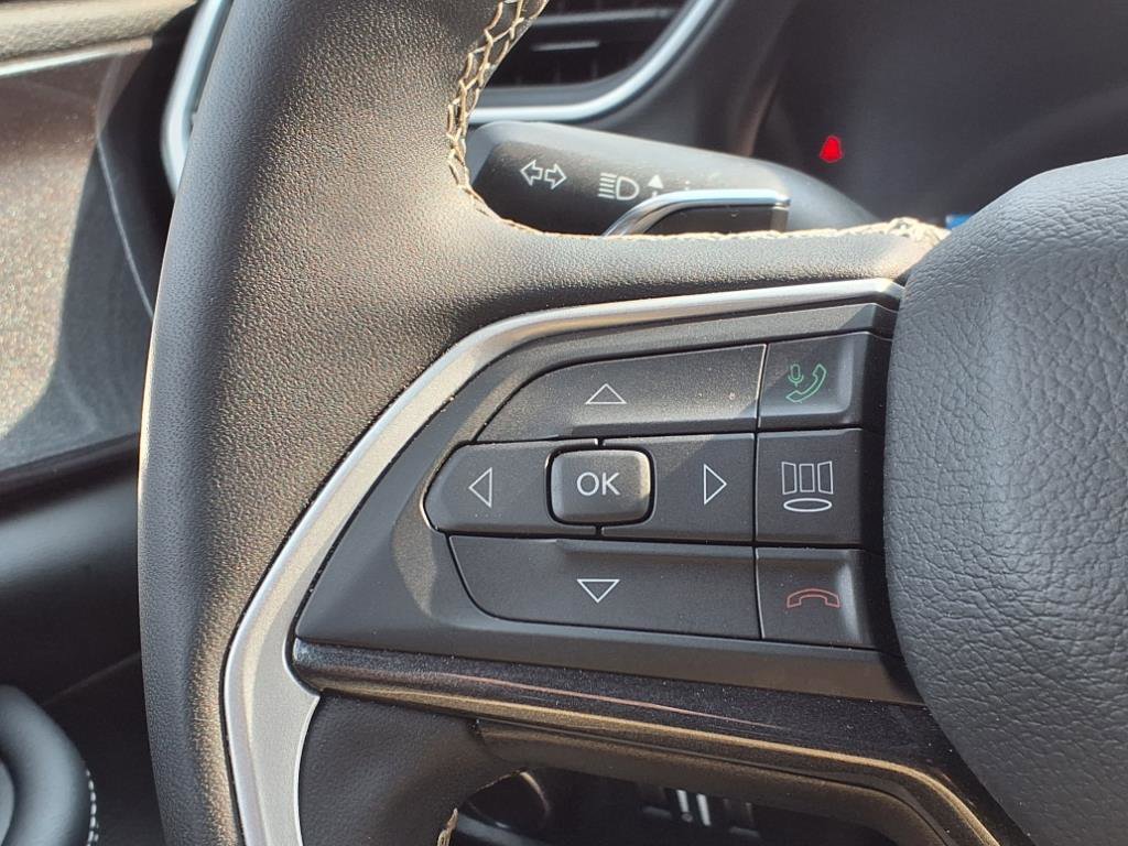 2023 Jeep Grand Cherokee Altitude photo 26