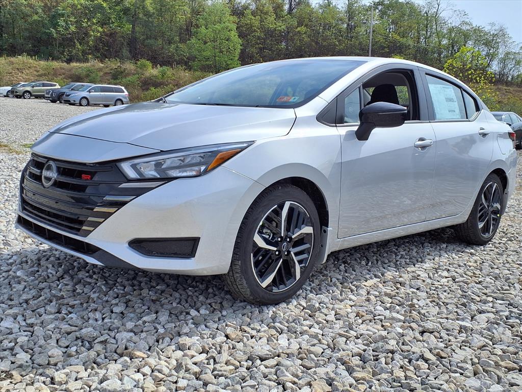 2025 Nissan Versa SR photo 2