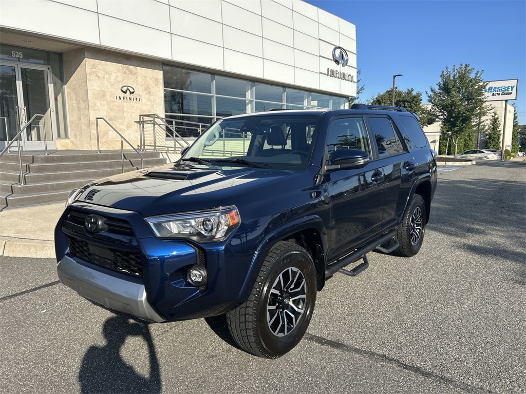 2023 Toyota 4Runner TRD Off-Road Premium photo 3