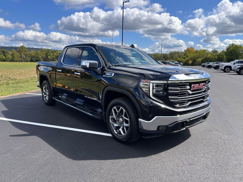 2023 GMC Sierra 1500 SLT's photo