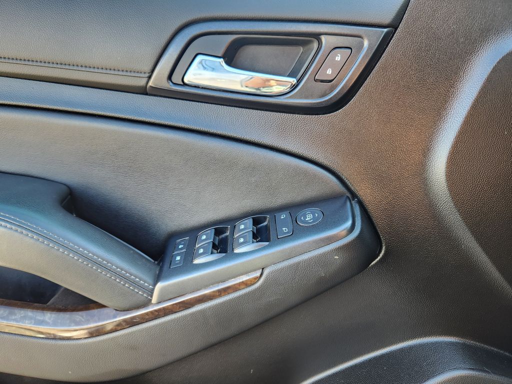 2019 Chevrolet Tahoe LS photo 11