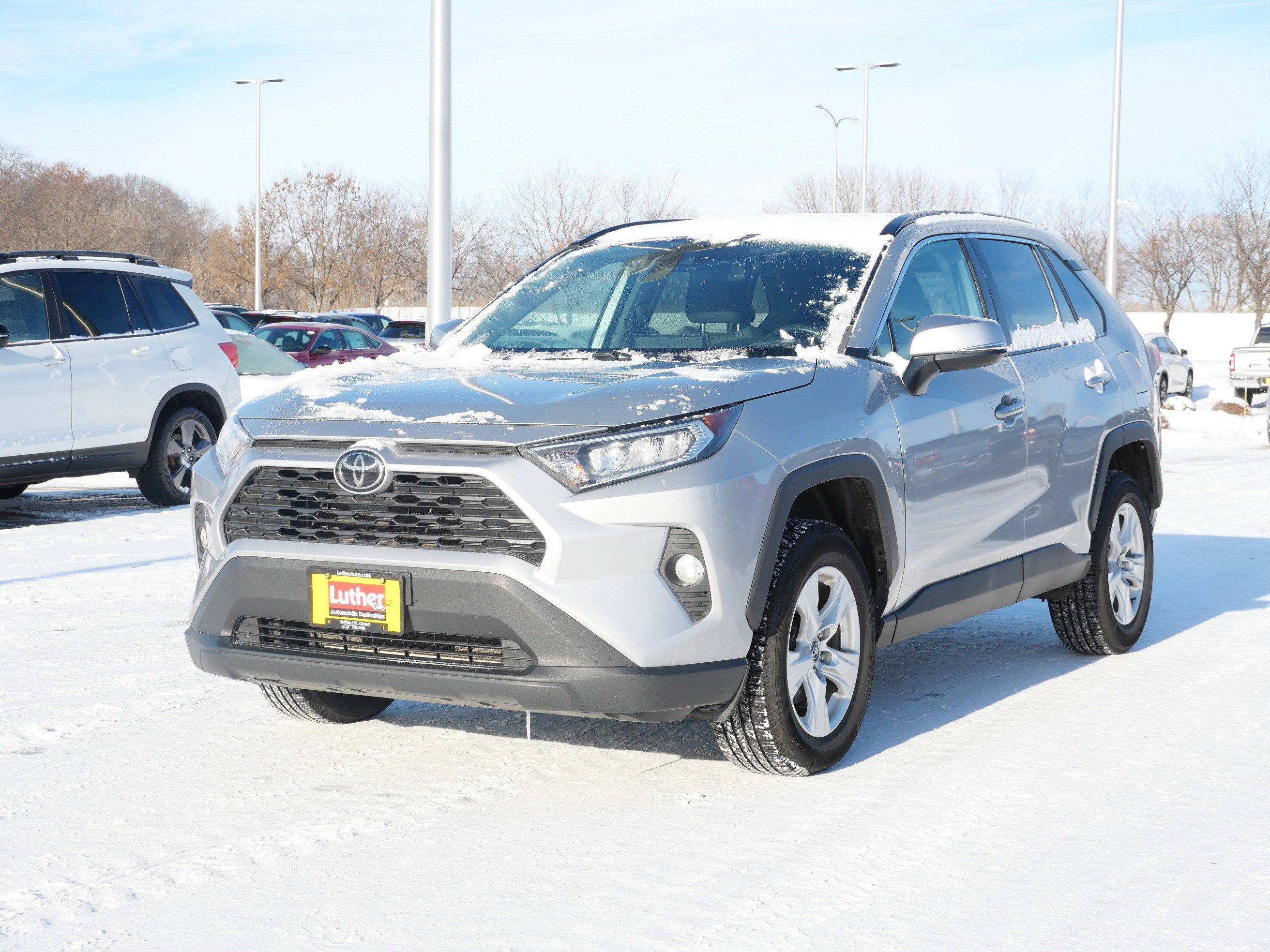 Used 2021 Toyota RAV4 XLE with VIN 2T3P1RFV1MW150039 for sale in Waite Park, Minnesota